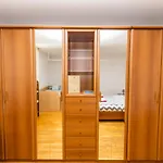 Modern 2bdr In The Center - Free Parking Apartment *