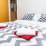 Modern 2bdr In The Center - Free Parking Sarajevo