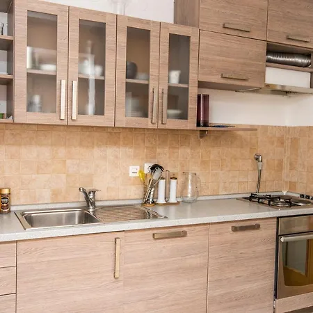 Appartement Modern 2bdr In The Center - Free Parking