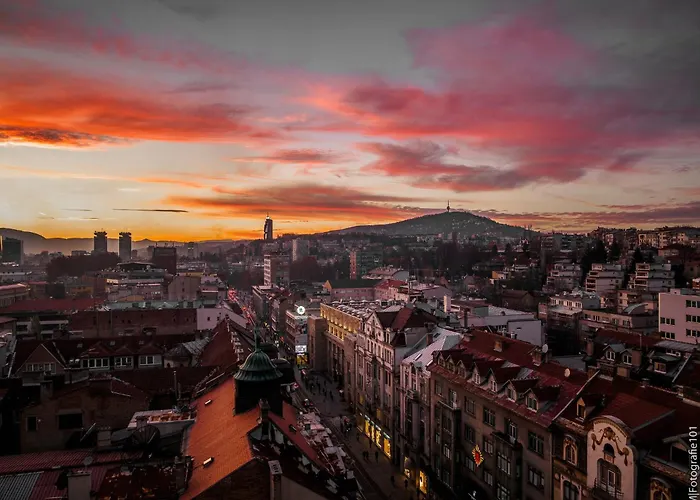 Apartament Modern 2bdr In The Center - Free Parking Sarajewo