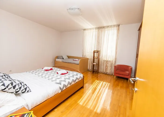 Apartament Modern 2bdr In The Center - Free Parking *